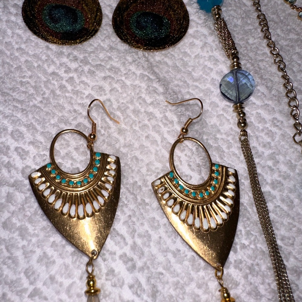 Jewelry Bundle - Picture 4 of 6